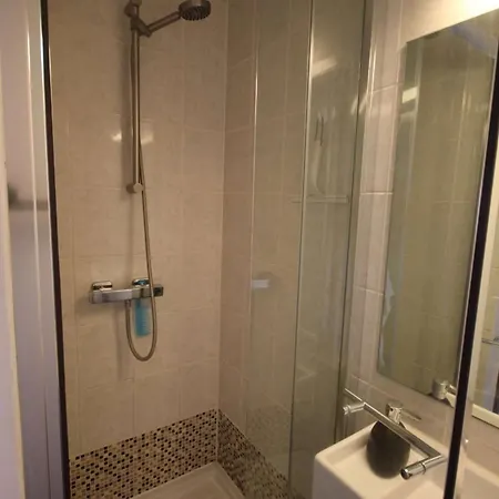 Villa Belle D'angle Spacieuse Climatisee, De Confort Dans Domaine Portes Du Soleil, Acces Piscines Payant En Suppl - 3 Chambres, 6 Couchages, Wifi, 400m De La Lrpdsj7 Portiragnes