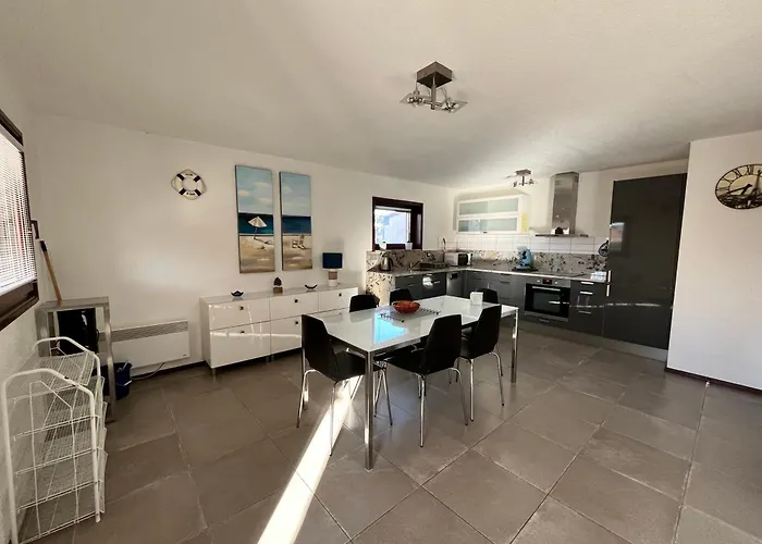 Villa Belle D'angle Spacieuse Semi Climatisee, De Confort Dans Domaine Portes Du Soleil, Acces Piscines Payant En Suppl - 3 Chambres, 6 Couchages, Wifi, 400m De La Lrpdsj7 Portiragnes
